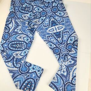 Onzie yoga signature Paisly Capri